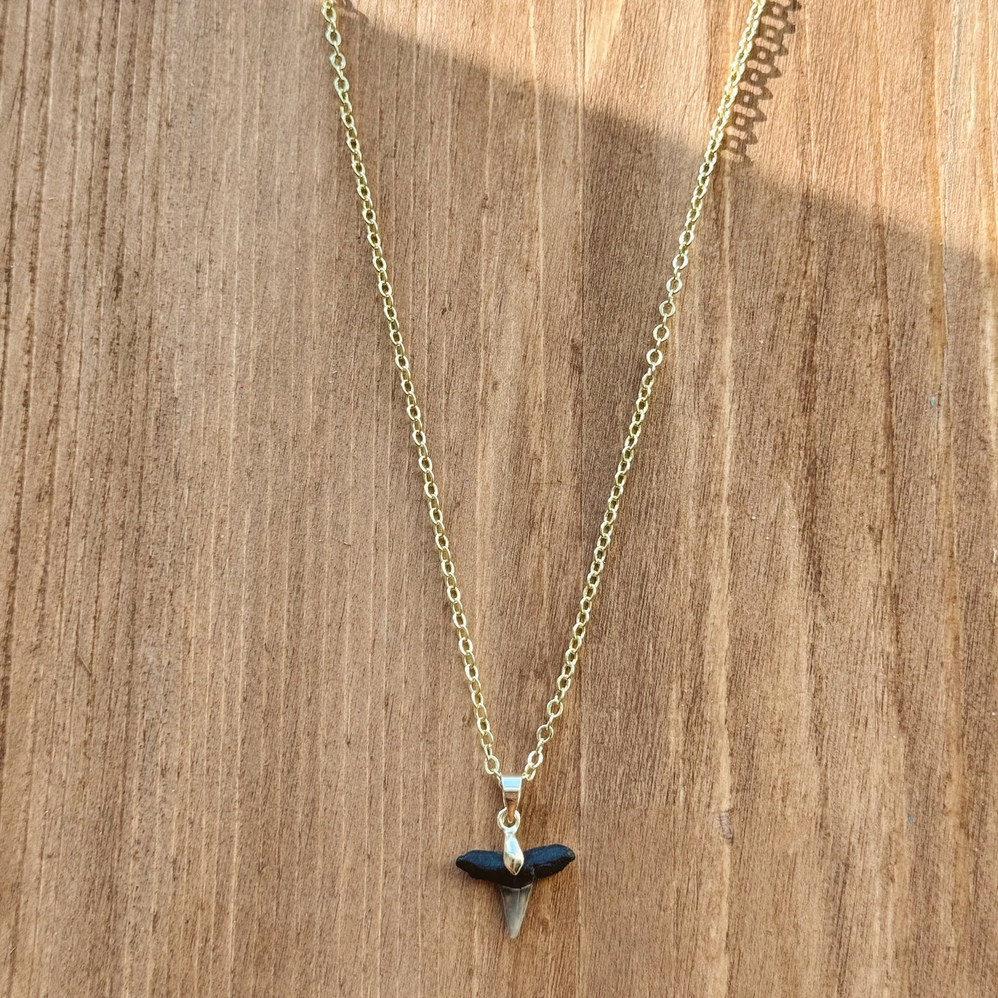 juno necklace - copper shark