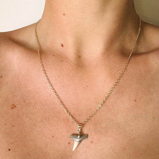 juno necklace - lemon