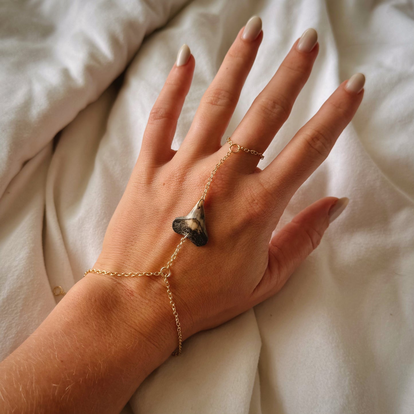 bull shark hand chain