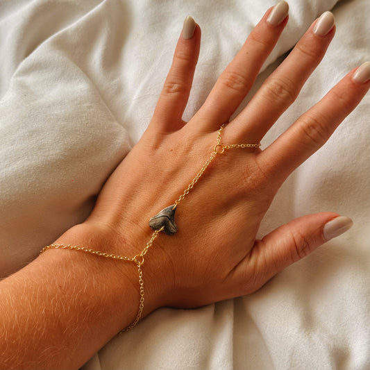 bull shark hand chain