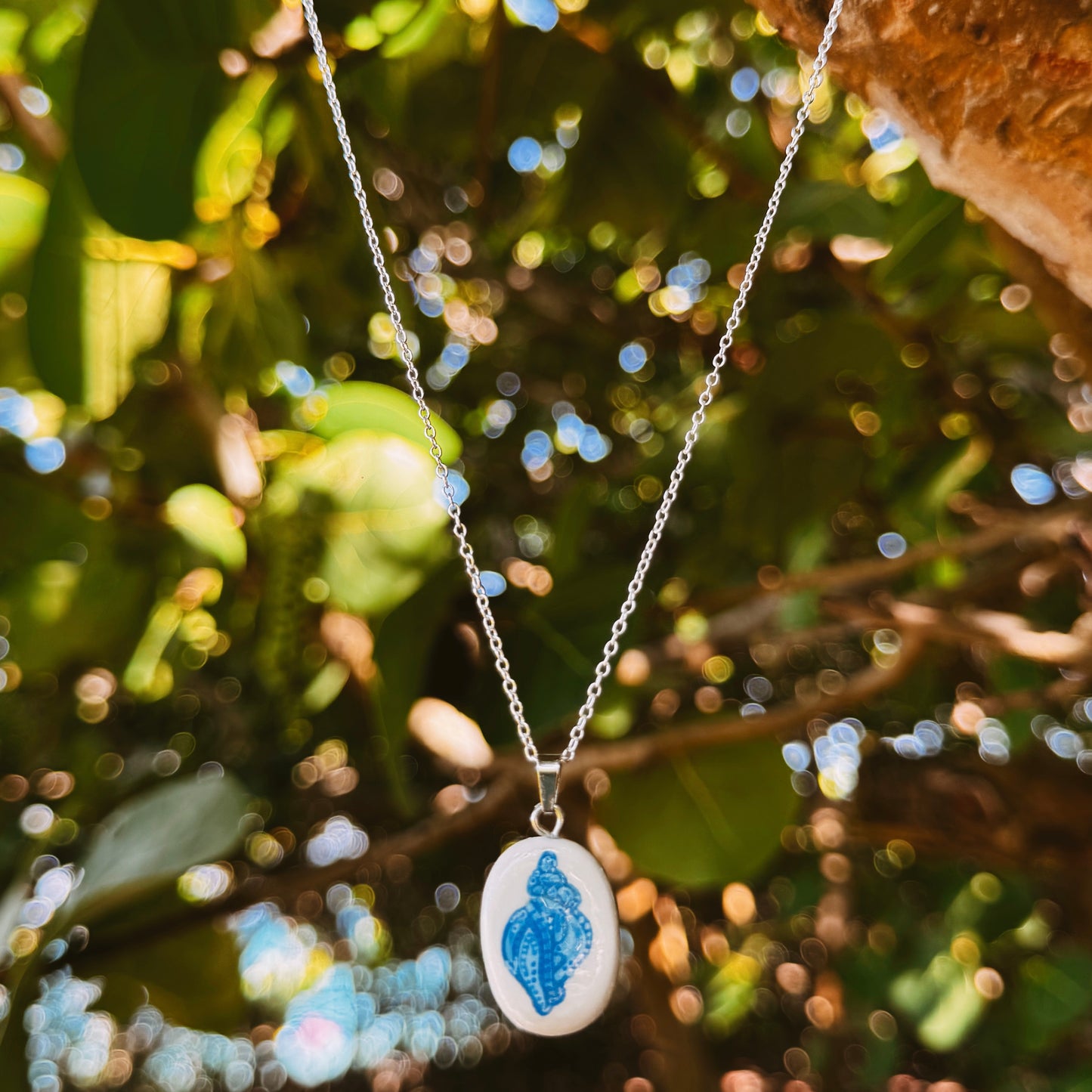 hand painted seashell necklace