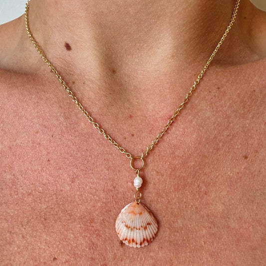 abaco necklace - orange scallop