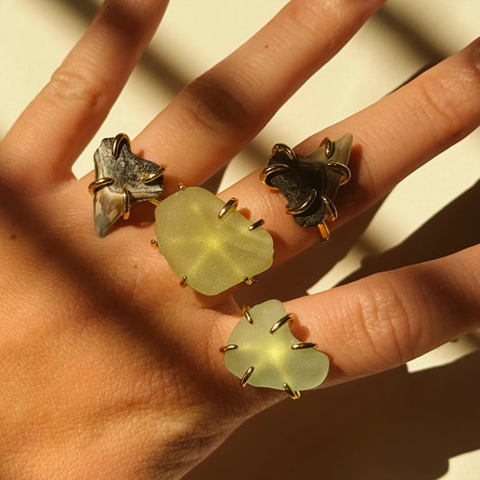 adjustable sea glass ring - sage green