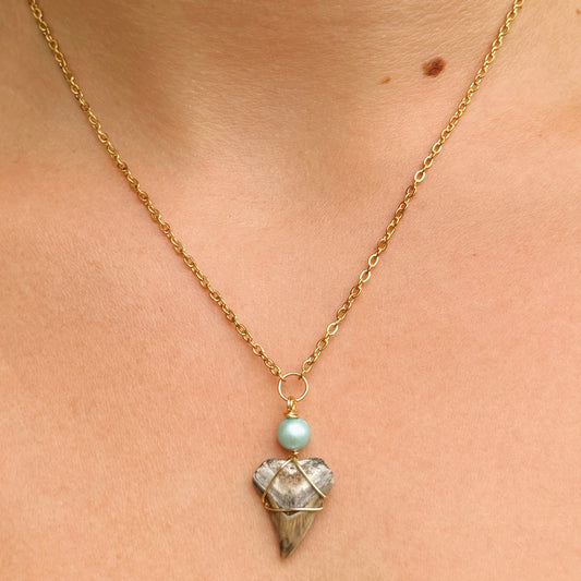 swell necklace - aqua bull