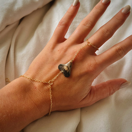 bull shark hand chain