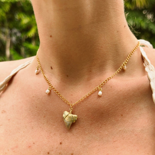 gold bull charm necklace