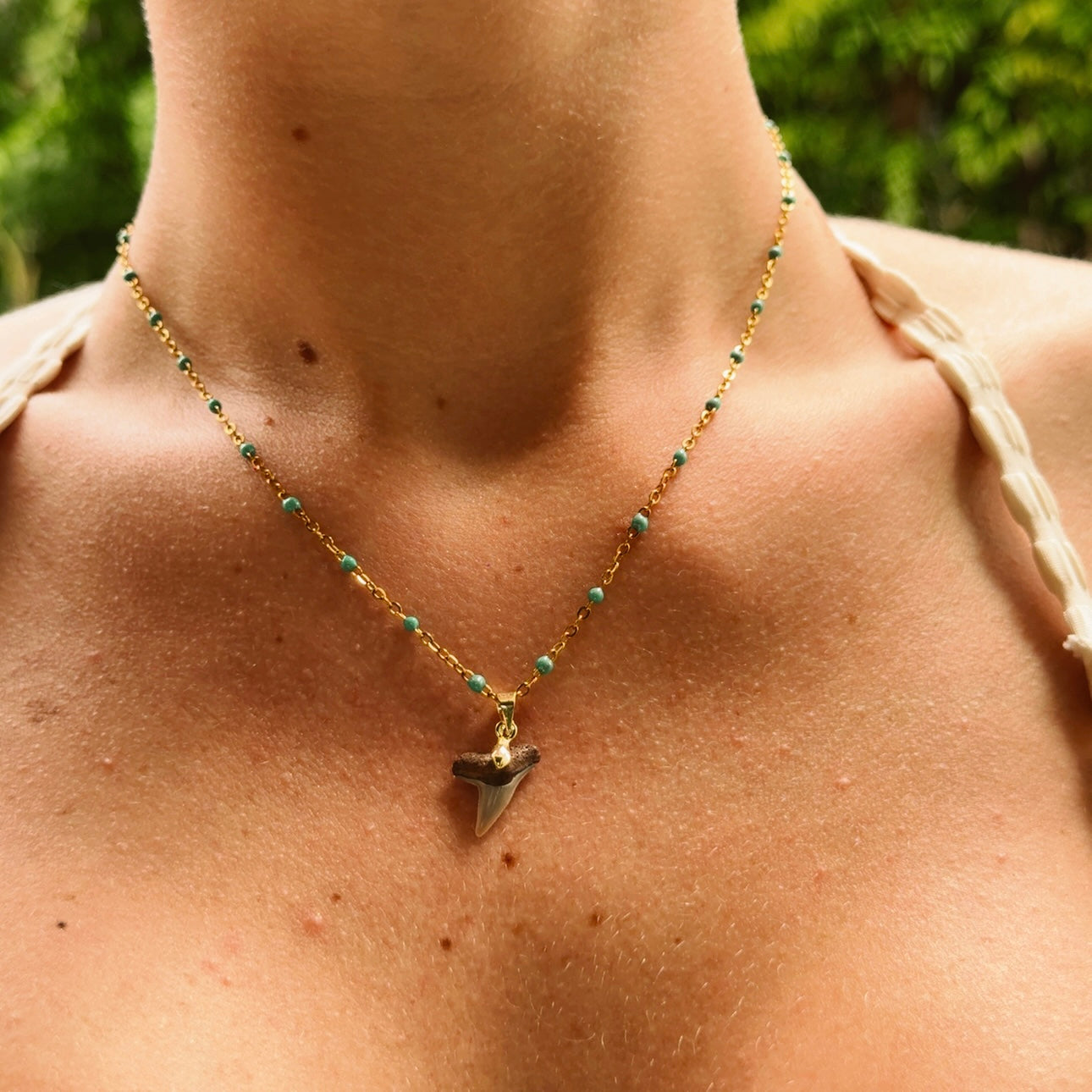 aruba necklace - lemon shark