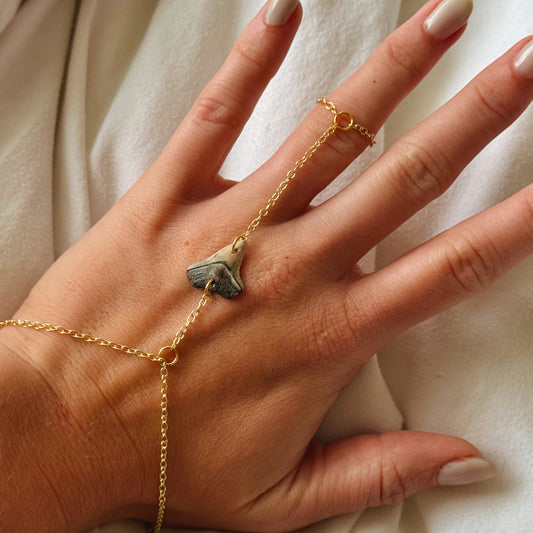 bull shark hand chain