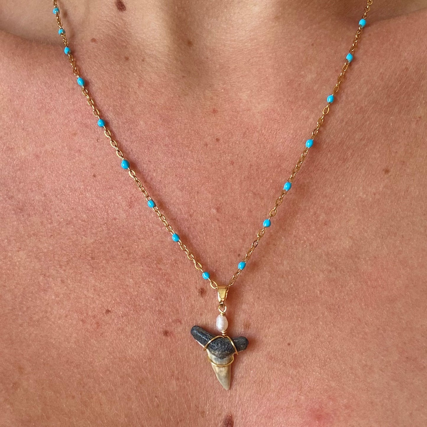 figi necklace - lemon and pearl