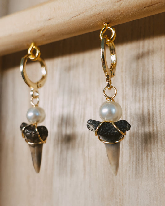 lemon and pearl huggies