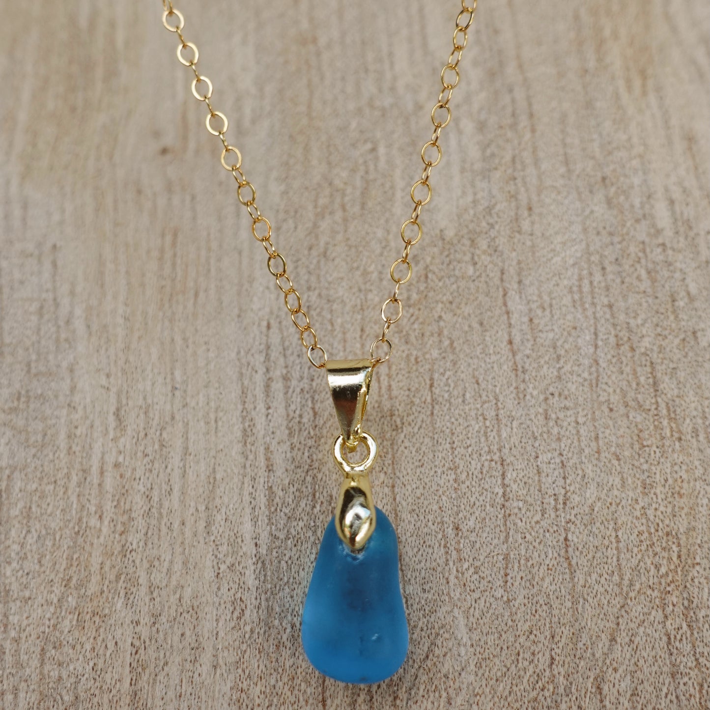 cobalt blue pendant necklace