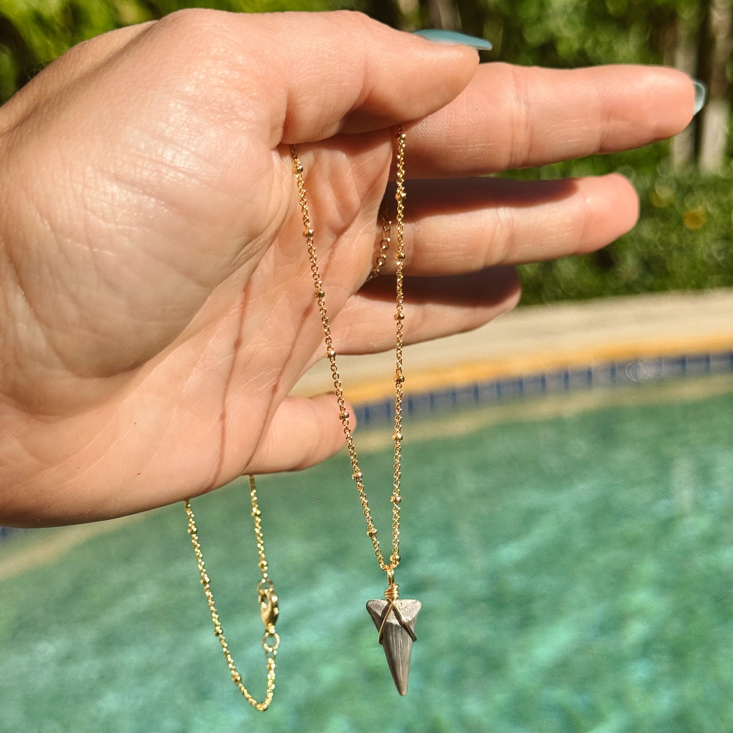 lower great white satellite necklace