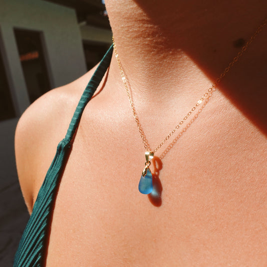 cobalt blue pendant necklace