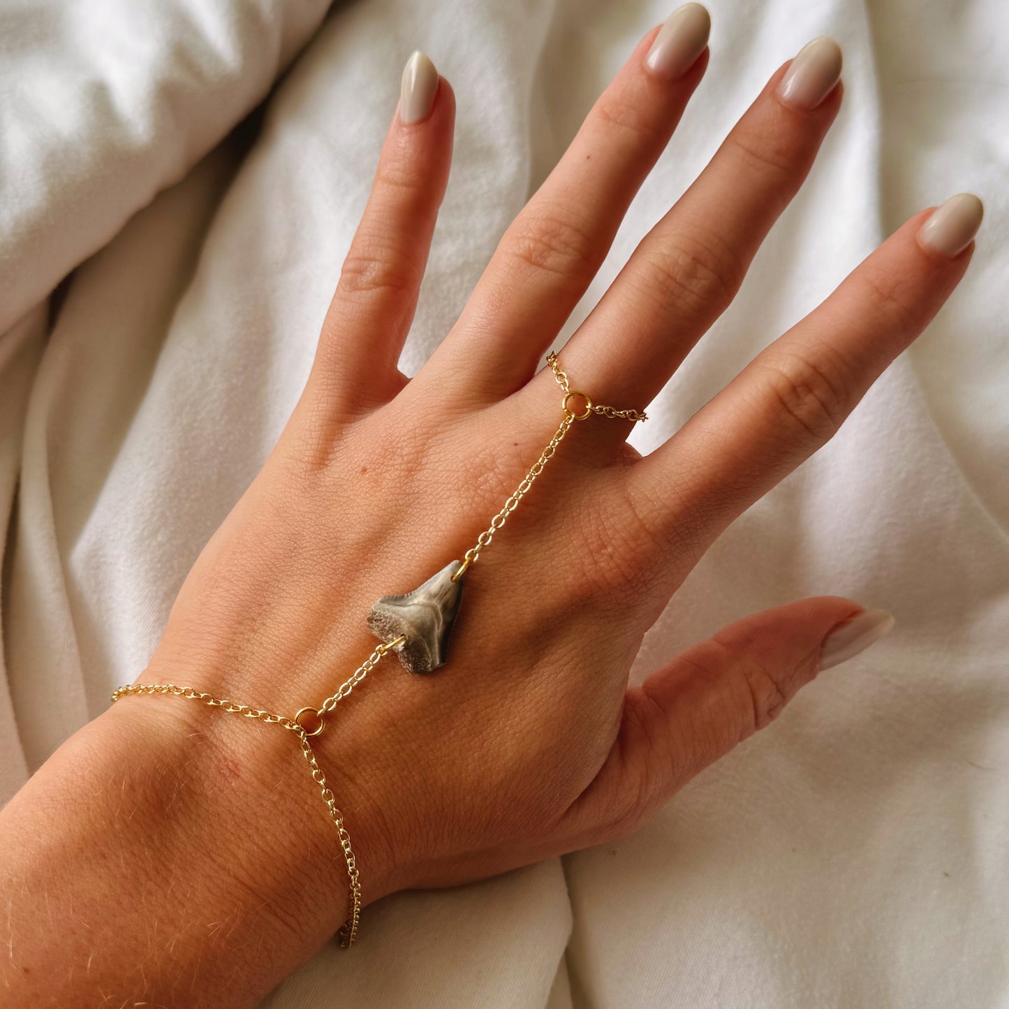 bull shark hand chain