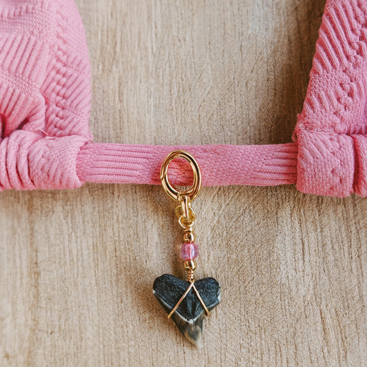 fossil bull bikini charm