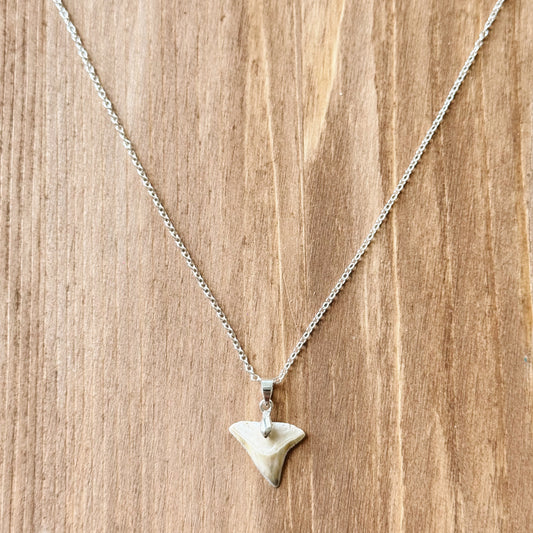 juno necklace - white bull