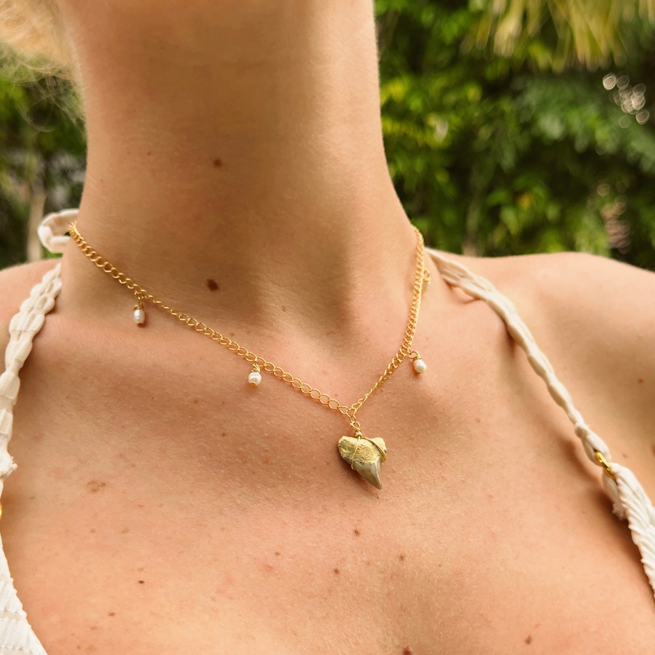 gold bull charm necklace