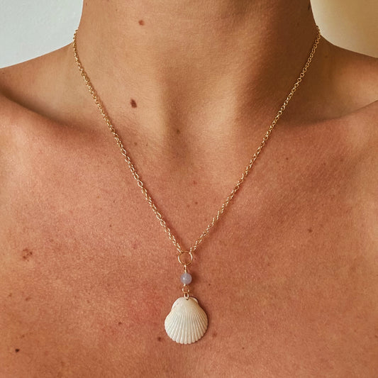 abaco necklace - white scallop