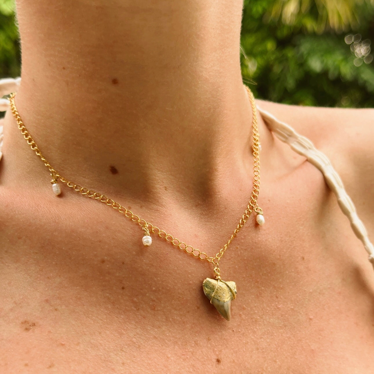 gold bull charm necklace