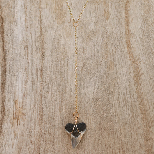 bull shark drop necklace