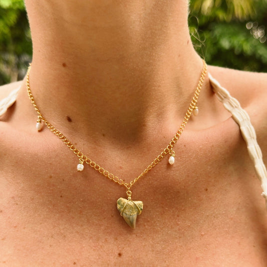 gold bull charm necklace