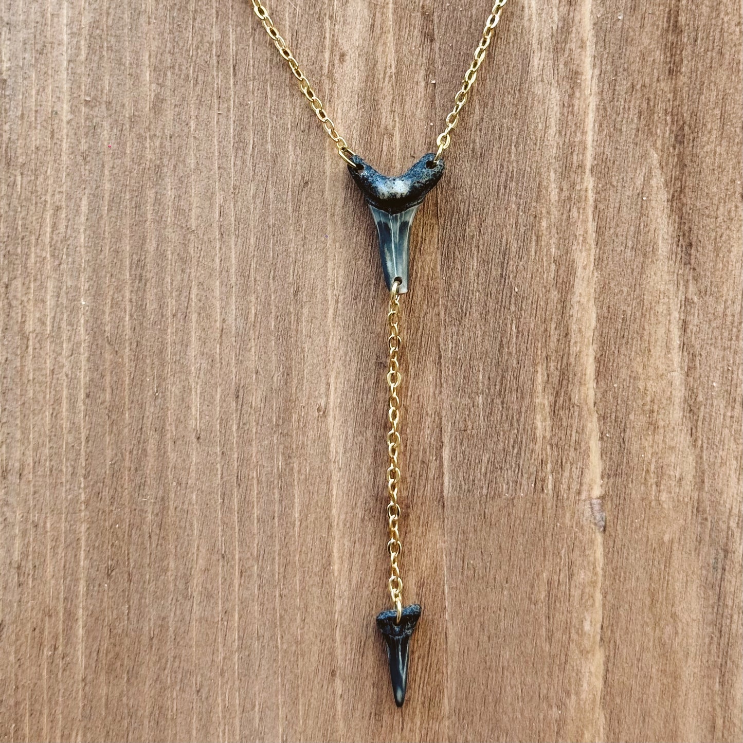 deep sea necklace - sand tiger